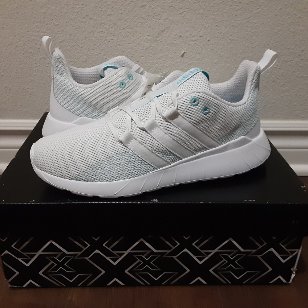 Adidas - Picture 1 of 4